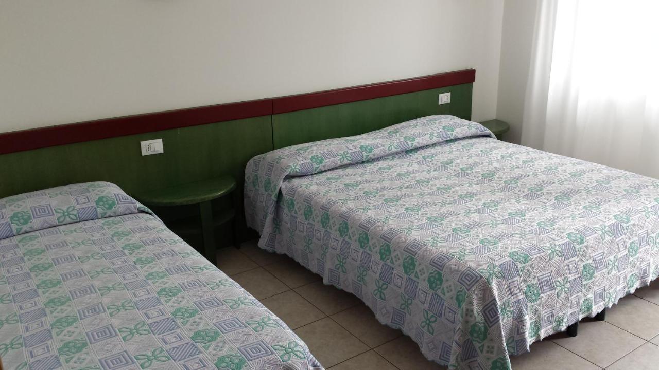 Residence Capinera ซอตโตมารีนา ภายนอก รูปภาพ