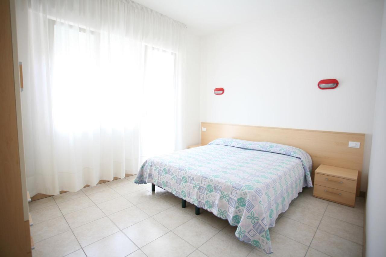 Residence Capinera ซอตโตมารีนา ภายนอก รูปภาพ